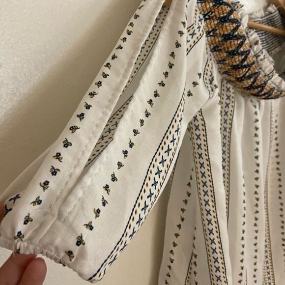 ‎J.O.A. Striped with Flowers Off the Shoulder Top Small - Picture 4 of 5